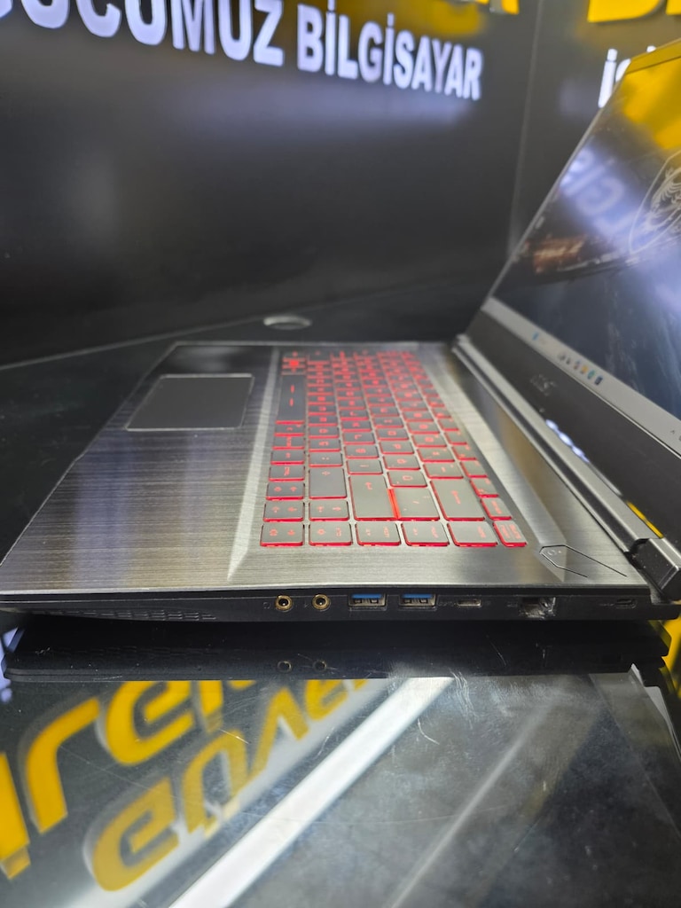 MSİ İ7 12650H RTX4050 16GB RAM 512SSD 144 HERZ GAMİNG - 7