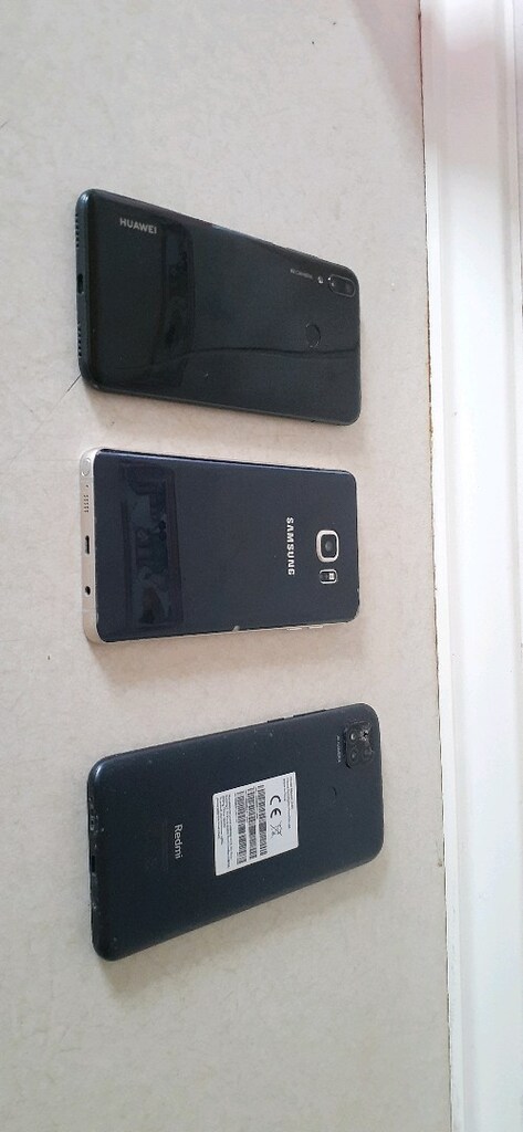 3 Adet telefon - 2