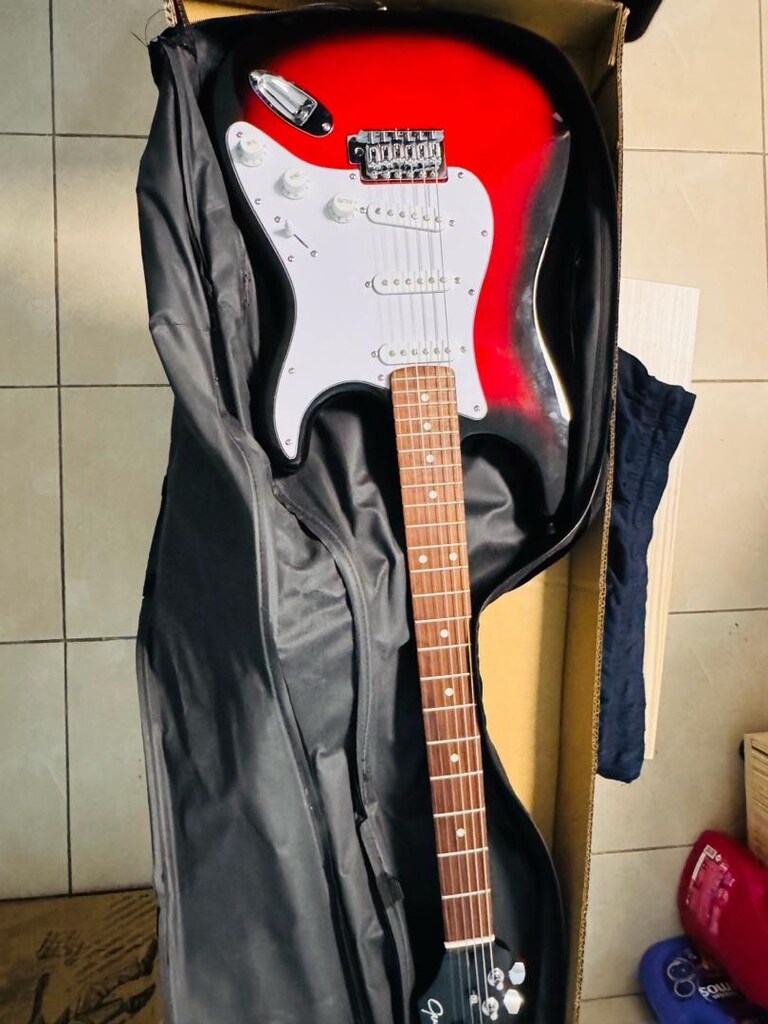 guson 15 gün kullanılmış elektro gitar - 3