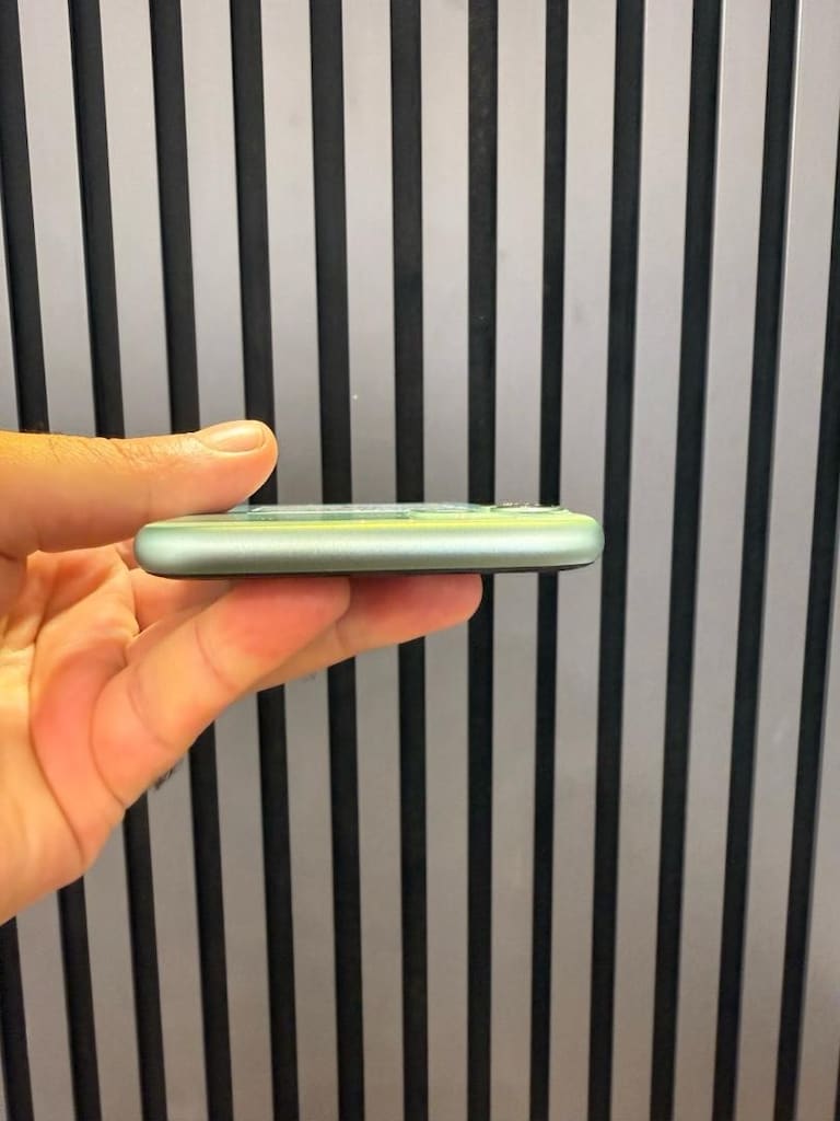 İphone 11 Yeşil 128GB - 5