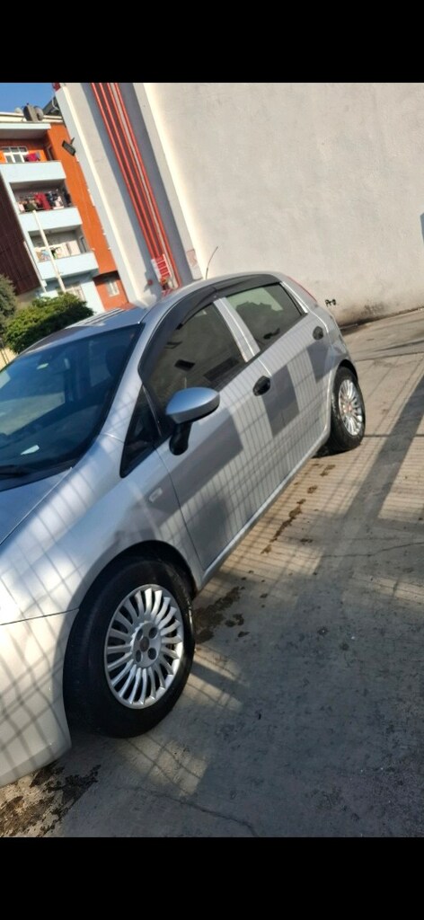 2009 fiat punto - 4