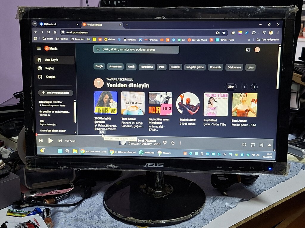 Asus VS197DE 18.5" 5 ms HD Ready 75 Hz LED Monitör - 4