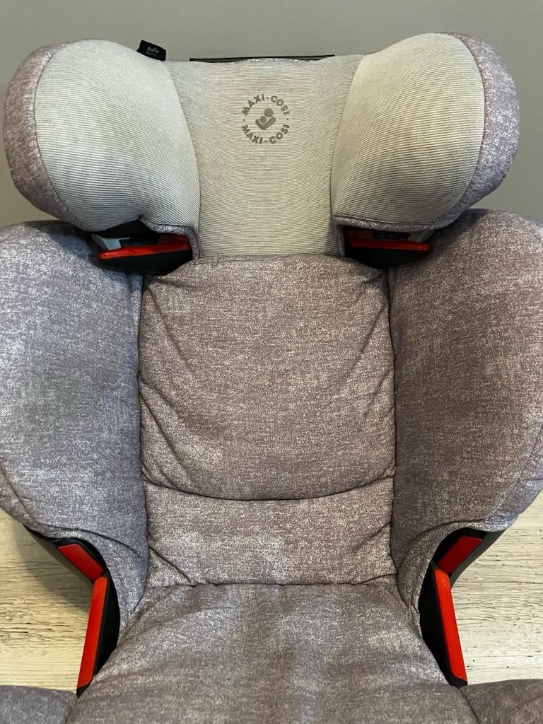 Maxi Cosi Rodifix Gri Renk Oto Koltuğu 15-36 Kg - 7