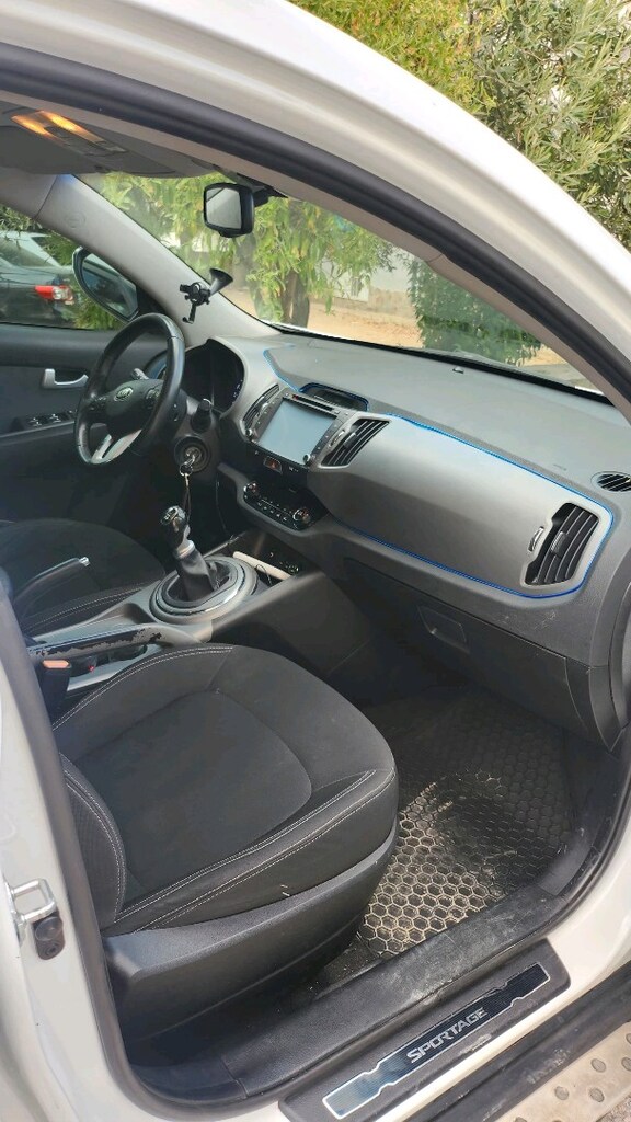 kia sportage - 7
