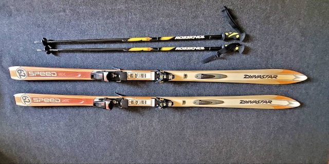 Dynastar Speed SX Kayaklar Bağlama, Baton ve Taşıma Çantasıyla