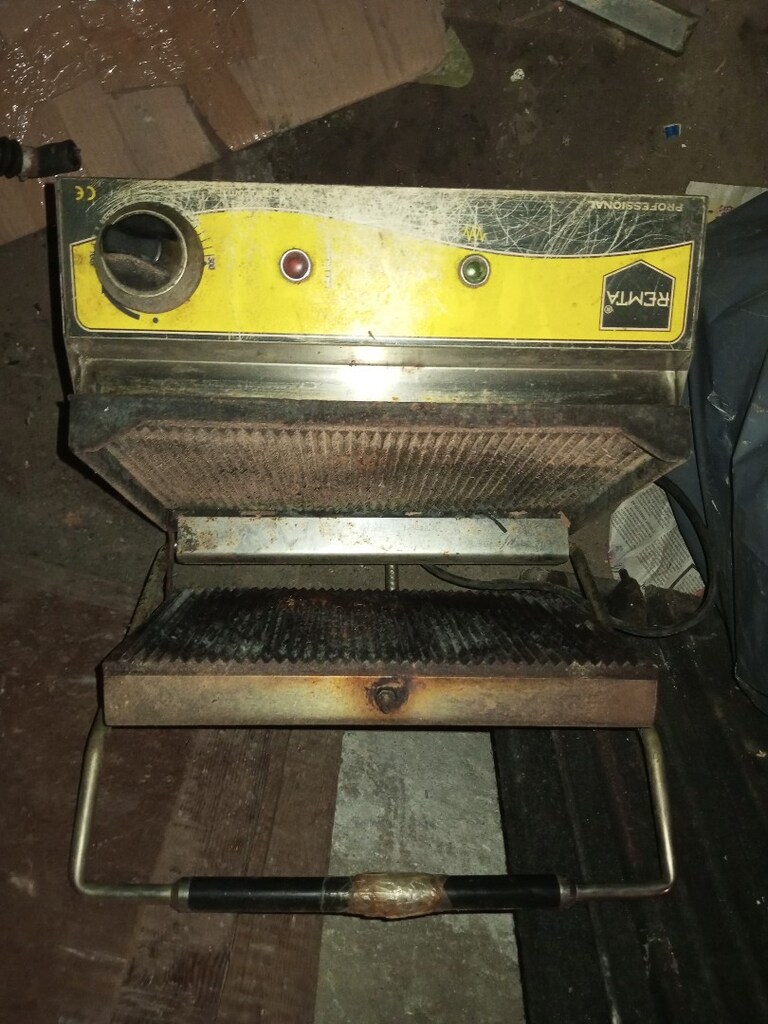 remta marka sanayi tipi büyük tost makinesi çalışıyor kontrol et öyle - 6