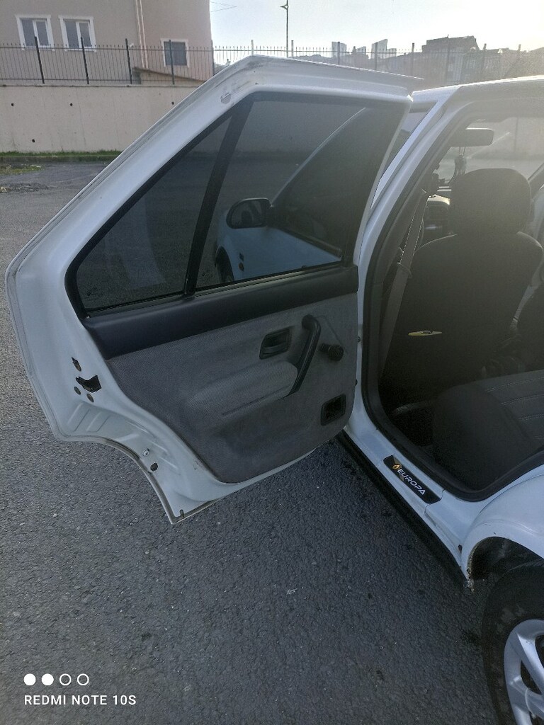 1995 MODEL 1.4 RN RENAULT 19 EUROPA - 11