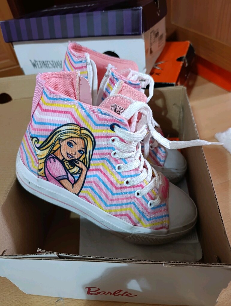 kız çocuk converse