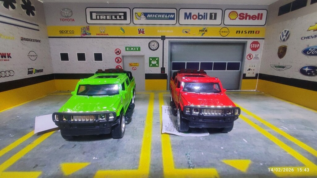 Hummer SUT 6x6 modeli metal diecast oyuncak araba - 3