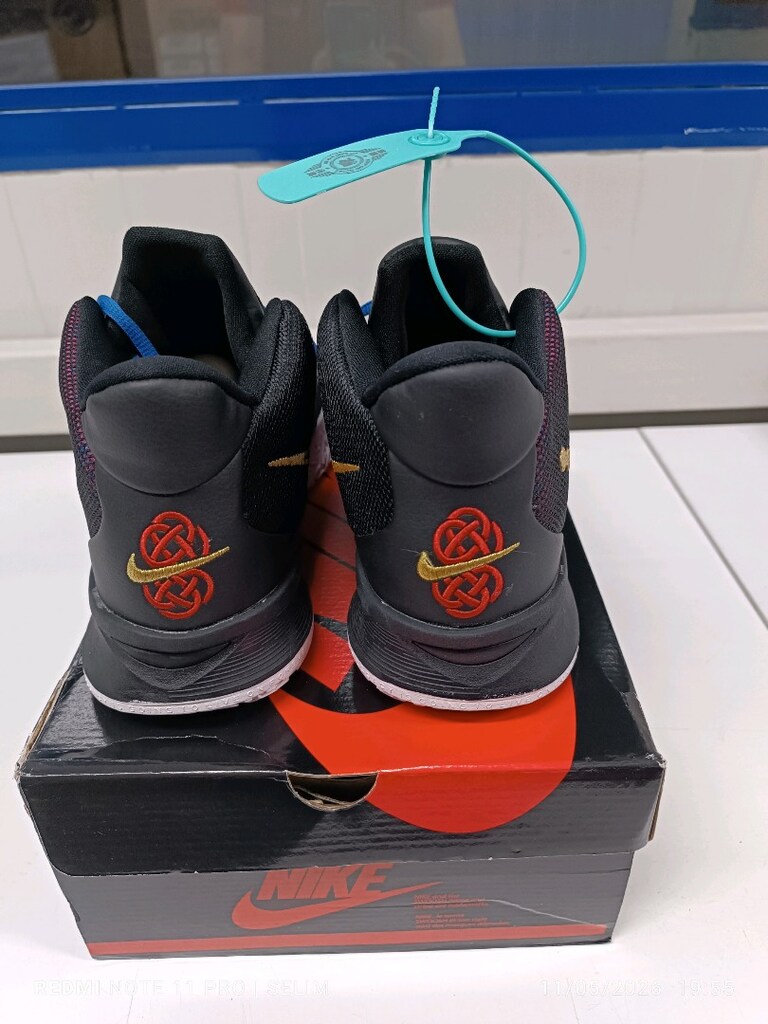 Nike Kyriee Basketbol - 4