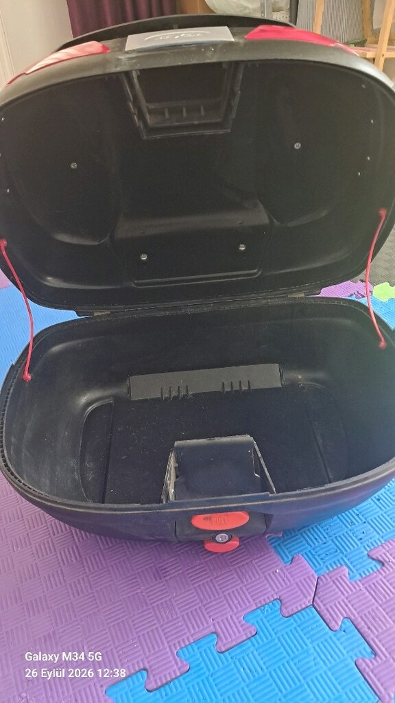 top case - 3