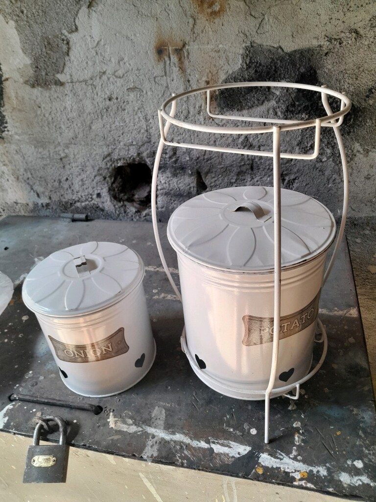 2 adet metal soğan ve patates kovasi - 2