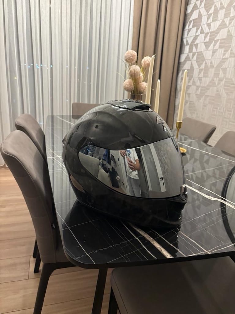 Scorpion Onyx carbon kask - 2