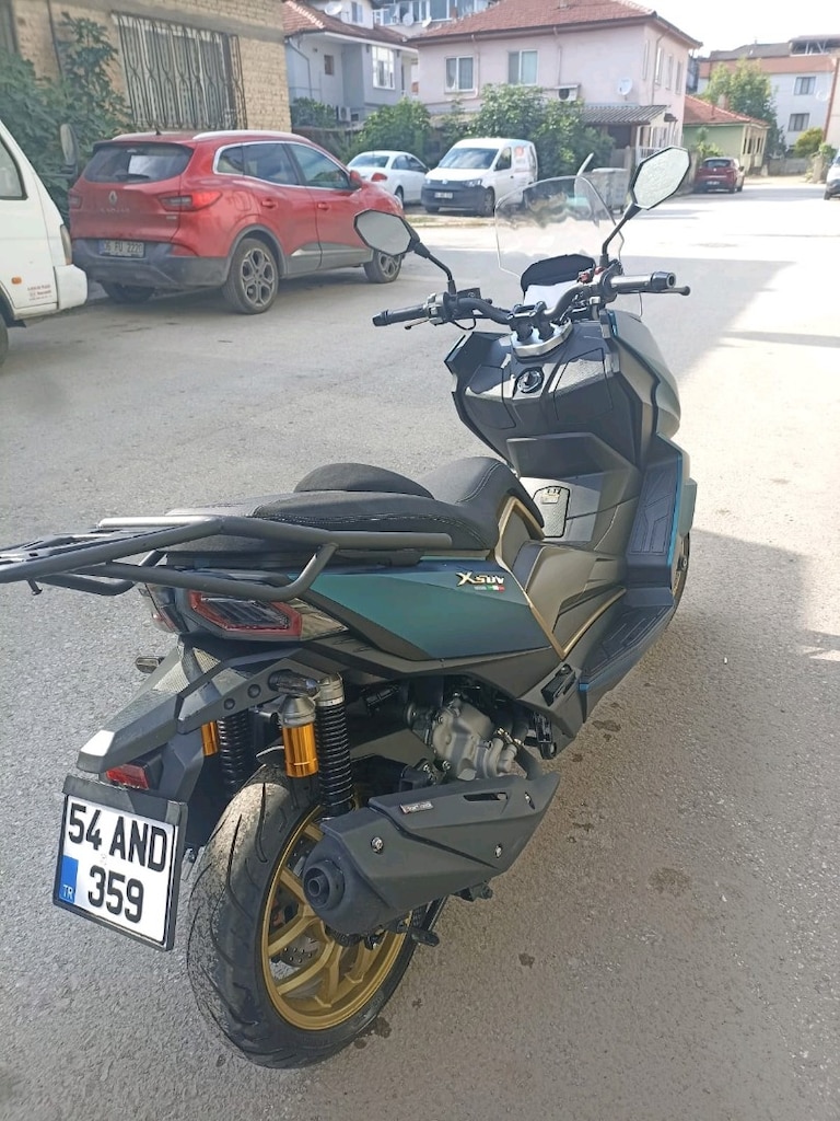 Regal raptor xsuv250 - 6