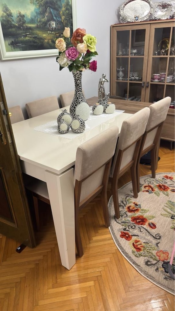 acil ! hazneli yemek masası ve sandalyeleri satılık