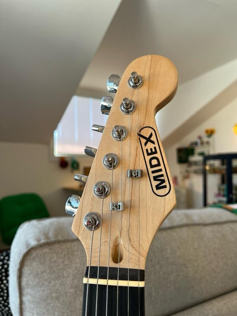 FULL SET MIDEX STRAT ELEKTRO GİTAR + G-15 AMFİ + VS... - 6