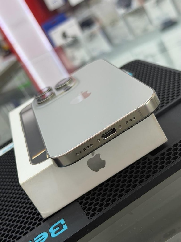 İphone 16 Pro 128 Gb - 4