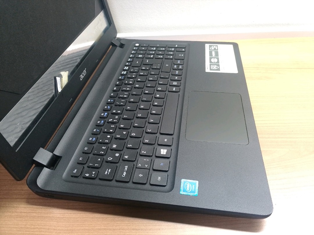 Acer laptop açılır gibi oluyor kapanıyor ekran yok - 3