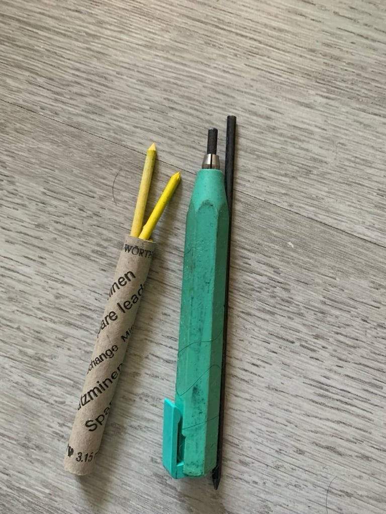 Bic-Sharpie-Stabilo-Caligraphy Pen-Markers - 6