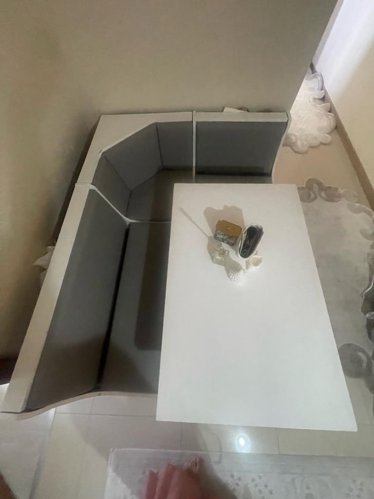 Beyaz Köşe Masa Takımı - 2
