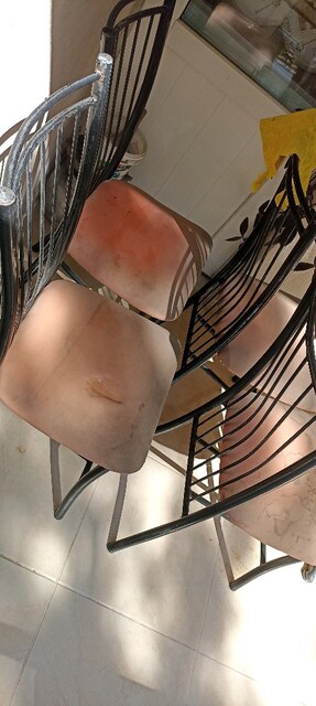 4 adet metal sandalye hepsi sağlam balkon/mutfak için yenilemelik