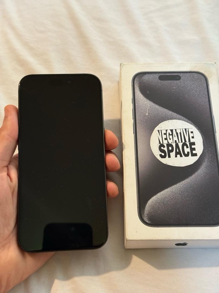 IPHONE 15 PRO - 4