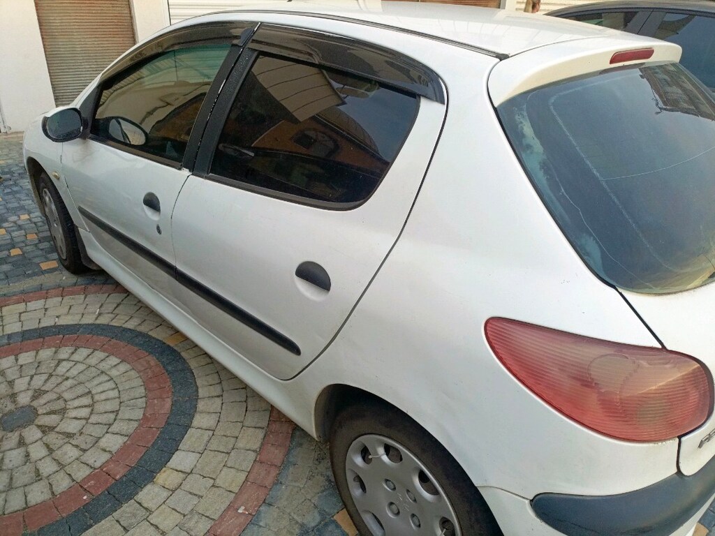 2006 model Peugeot 206 - 5