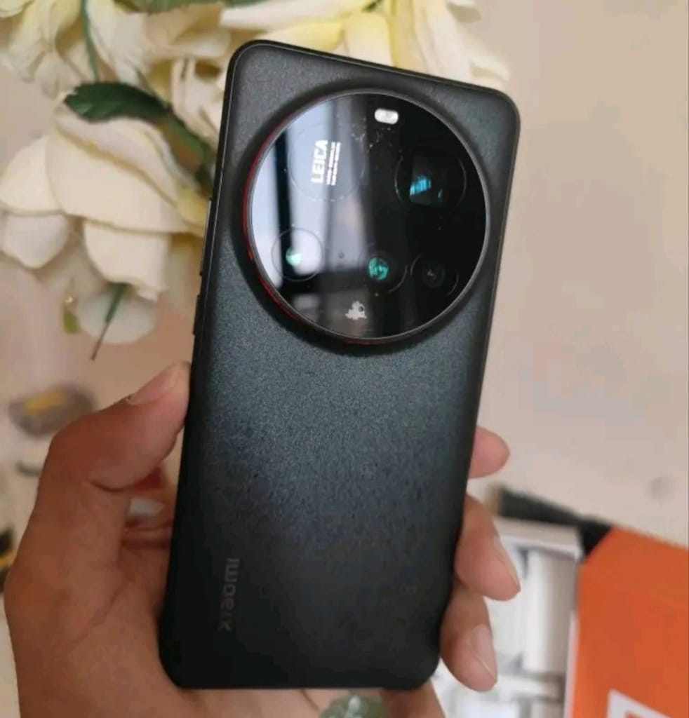 ÖMÜRLÜK SERVER KAYITLI KUTULU ŞARJLI XİAOMİ 15 ULTRA 512GB HAFIZA - 2