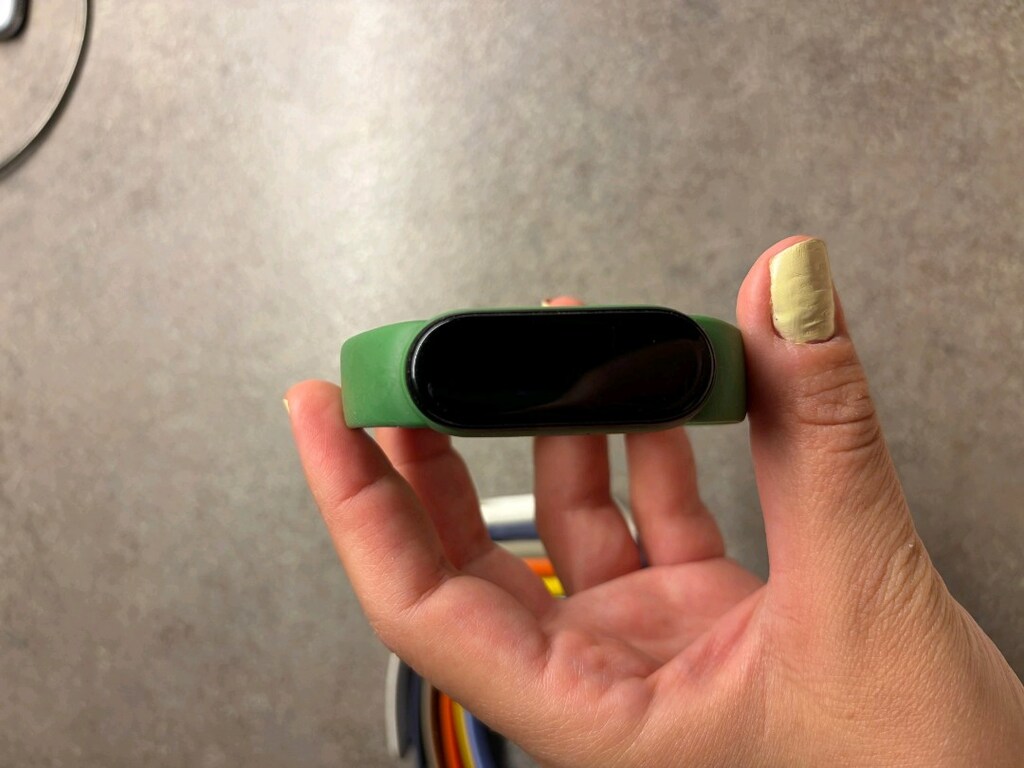 Xiaomi Mi Band 5 Akıllı bileklik (Şarj Kablosu + 7 Farklı Kordon dahil - 4