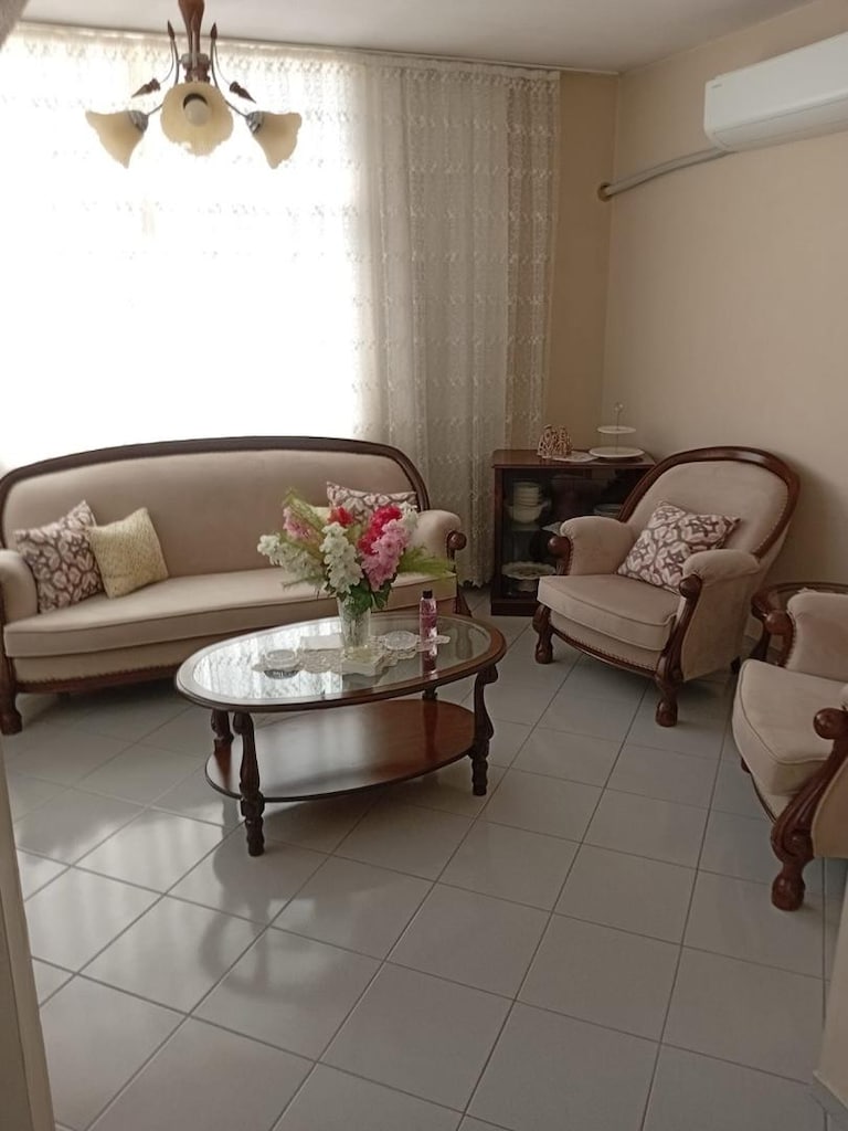 Masif Gürgen Vintage Salon Takımı 3+1+1+1+1 + TV Ünitesi | Çok Temiz - 9
