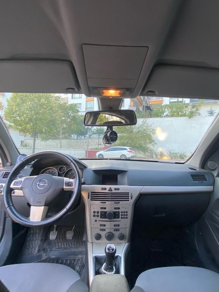 Opel astra 2009 enjoy elegance 1.6 benzin lpg hatasız - 2