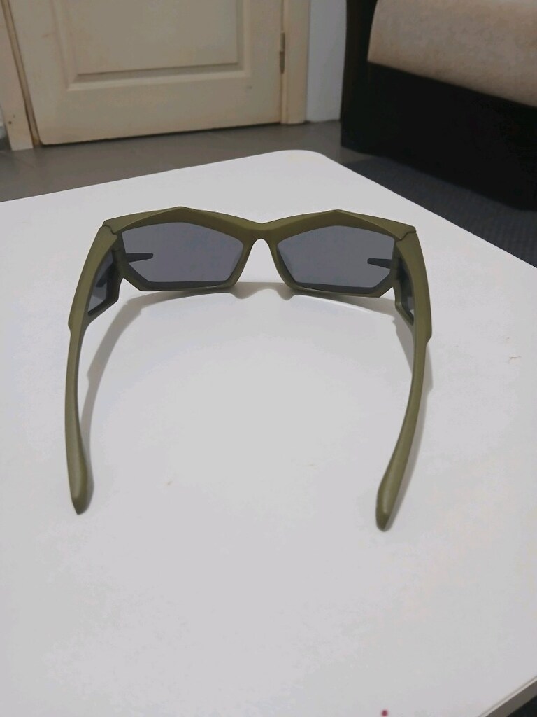 GIVENCHY GÜNEŞ GÖZLÜĞÜ - 3
