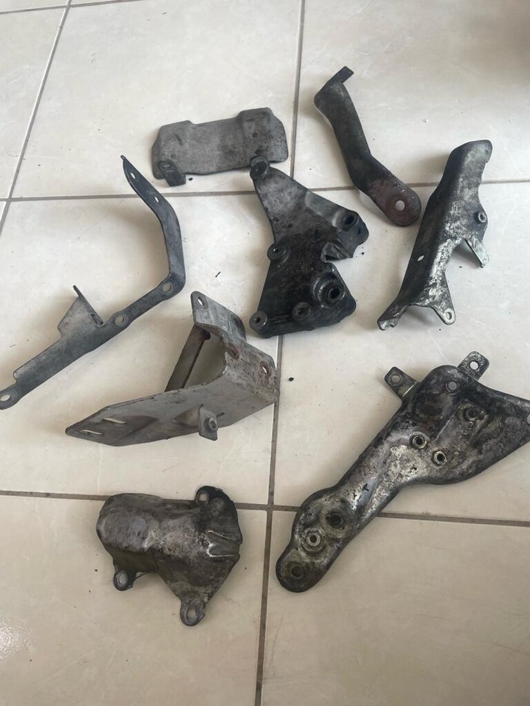 Mersedes Vito 639 uyumlu turbo çeşit bağlantı demiri tanesi 300 TL - 3