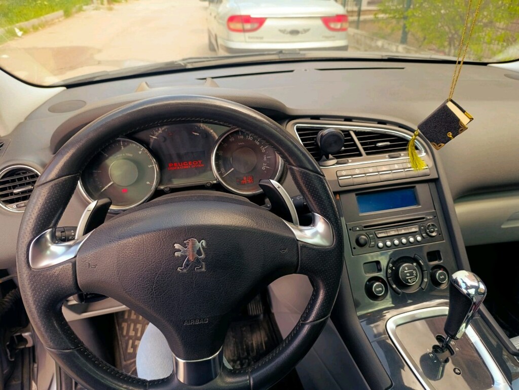 PEJO 5008 1.6 E-HDI premium Pack auto 6R 115HP - 7