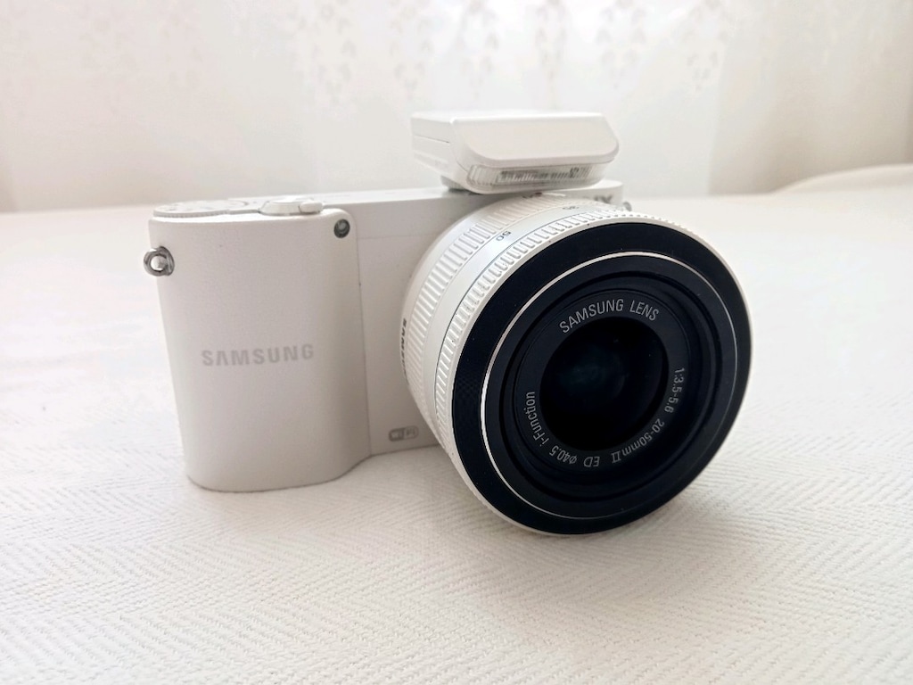 Samsung NX1000 Fotoğraf Makinesi - 4