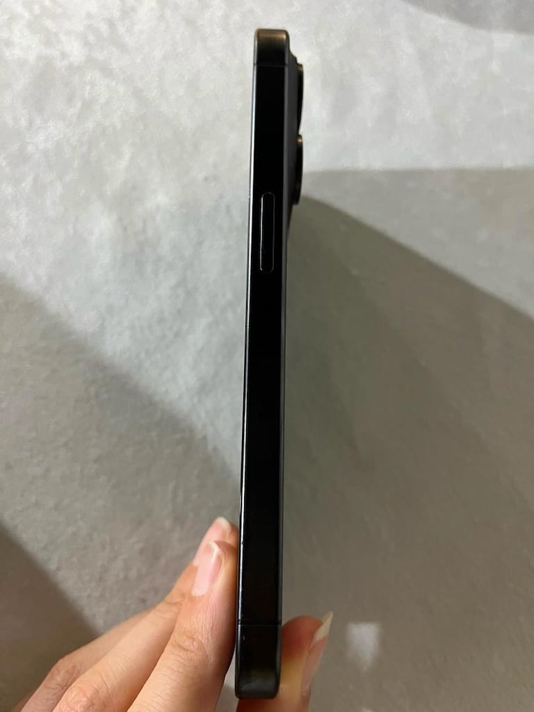 TEMİZ KULLANILMIŞ IPHONE 15 PRO - 5