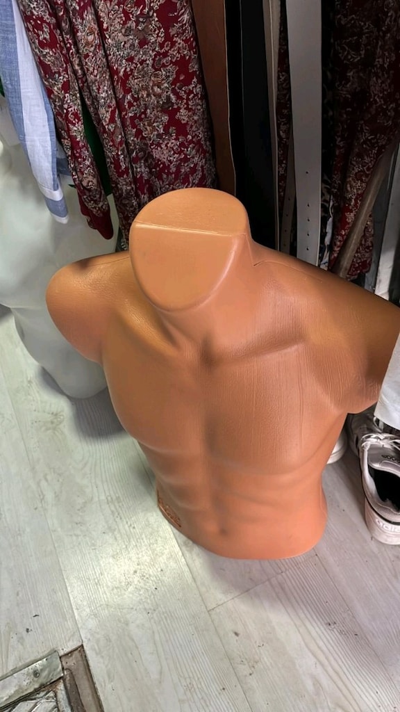 komple mağaza rafları mankenler sepetler satılık - 3