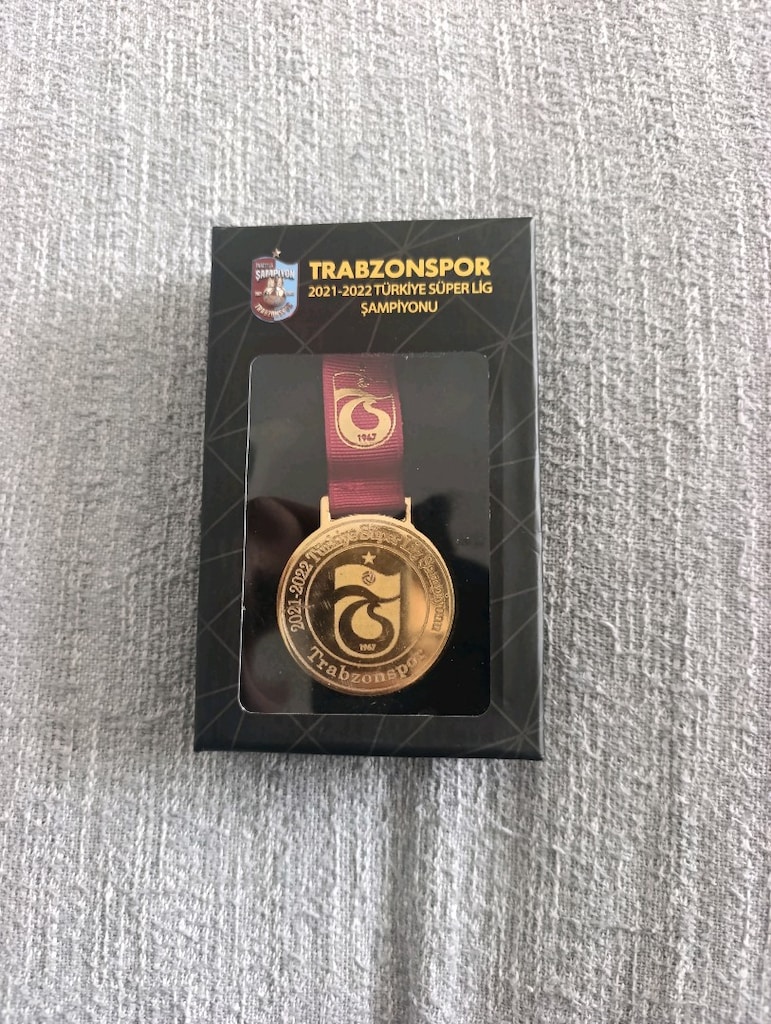 2021-2022 Şampiyonu Trabzonspor hatıra madalyasi - 2