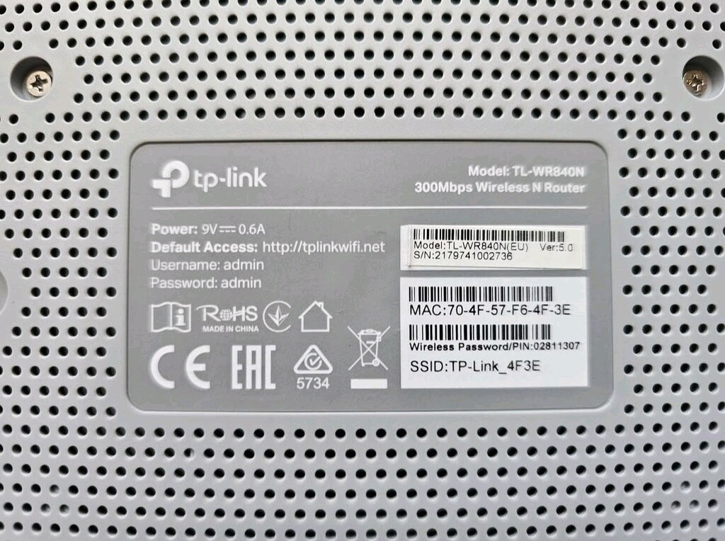 TP-Link Access Point 4 Port 300 Mbps Kablosuz N Router - 8