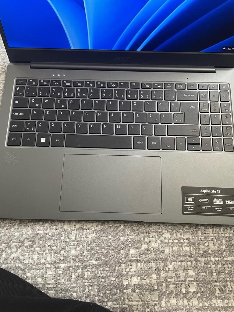 ACER LAPTOP 256GB 8Gb - 7