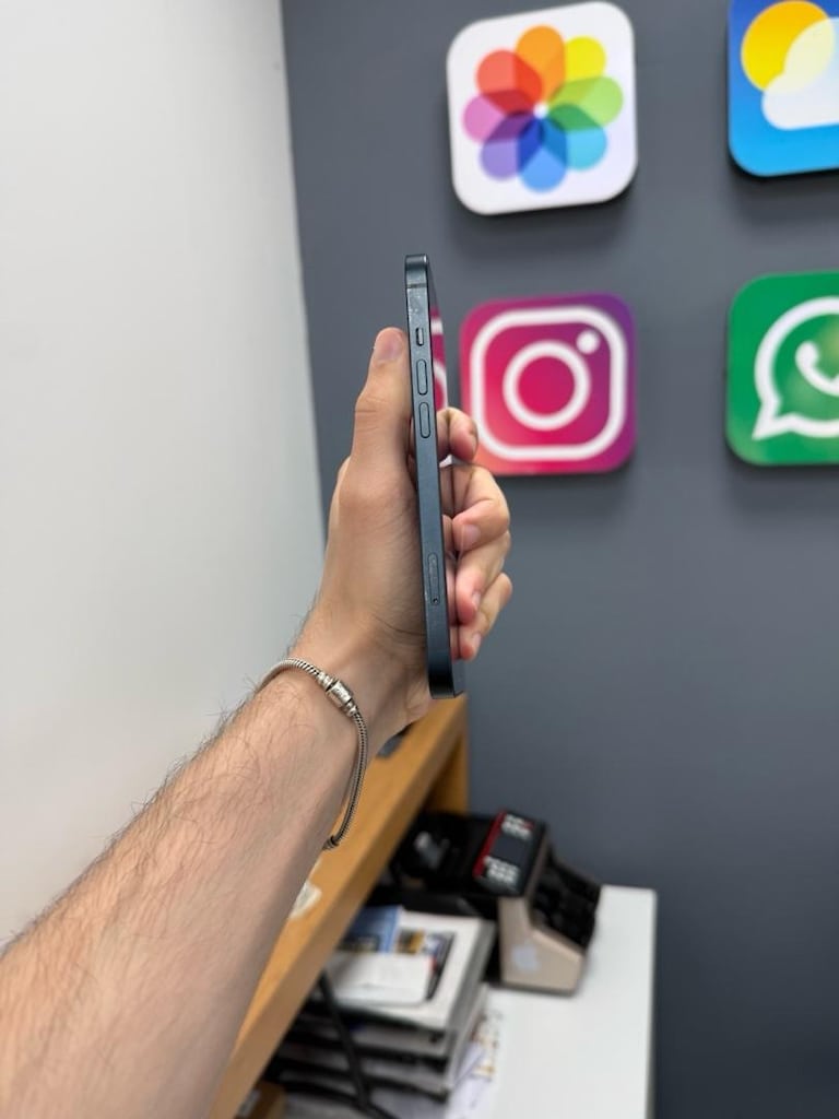 İphone 13 128 Gb Siyah 14 Ay Açık Temiz - 3