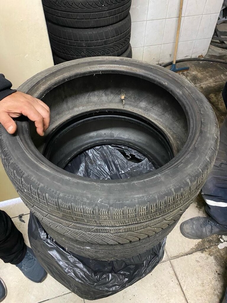 KIŞLIK 4 adet 235/40/18 - 4