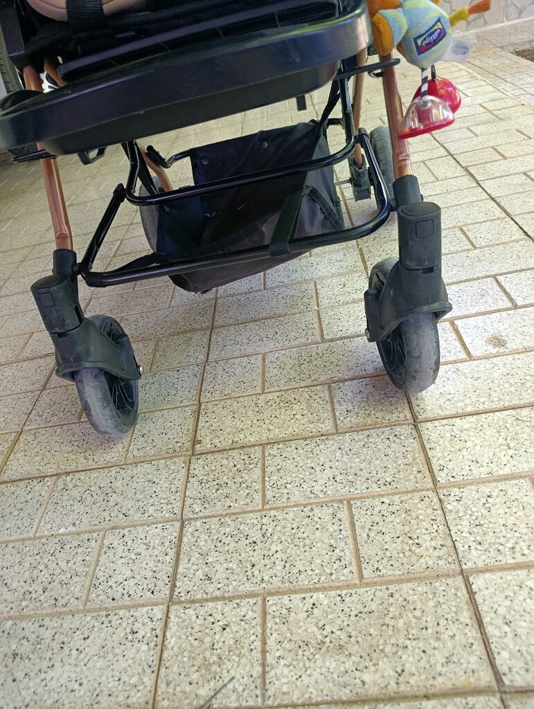 Çift Yönlü Bebek Arabası - 4
