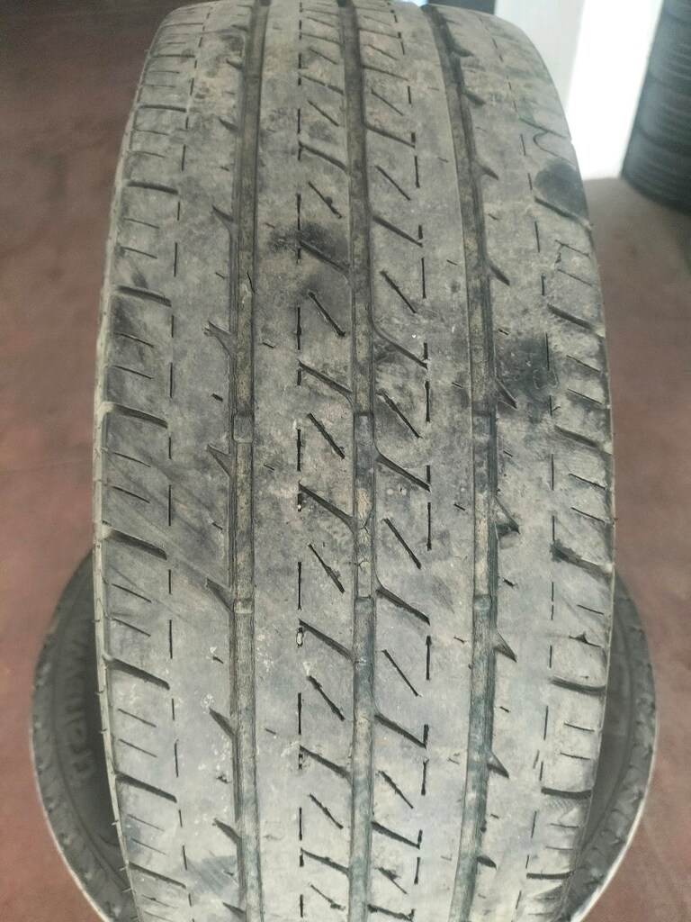 4 adet çıkma lastikler 235 65 r 16 c sıfır gibi - 3