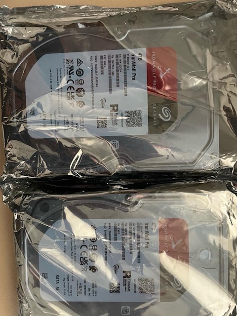 Seagate 4 tb ironwolf Pro hdd hard disk