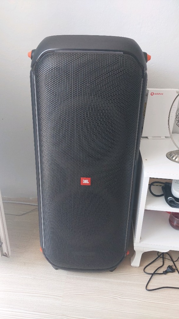 JBL 710 partybox (Kutulu faturalı garantili) - 3