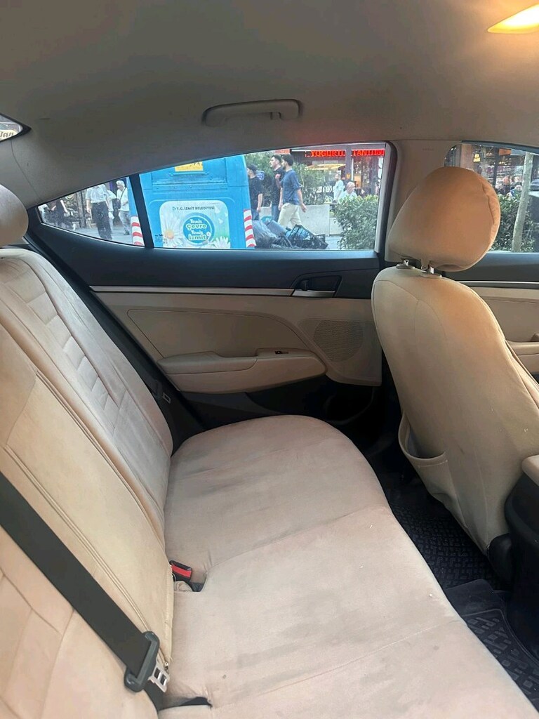 2017 Elantra - 10