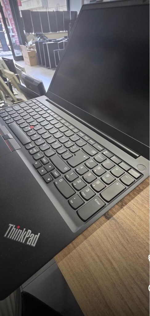 Lenovo ThinkPad E15 - 2
