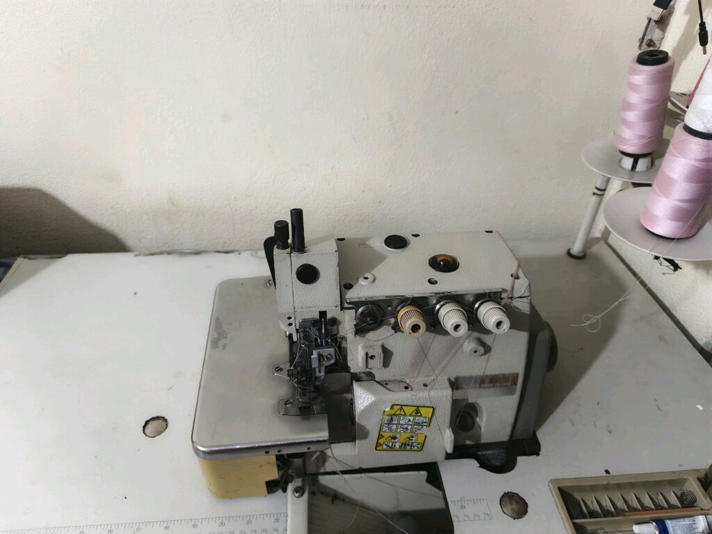 overlok makinası
