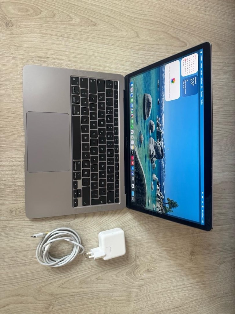 Macbook air m1 A2337 çok temiz Sorunsuz - 3